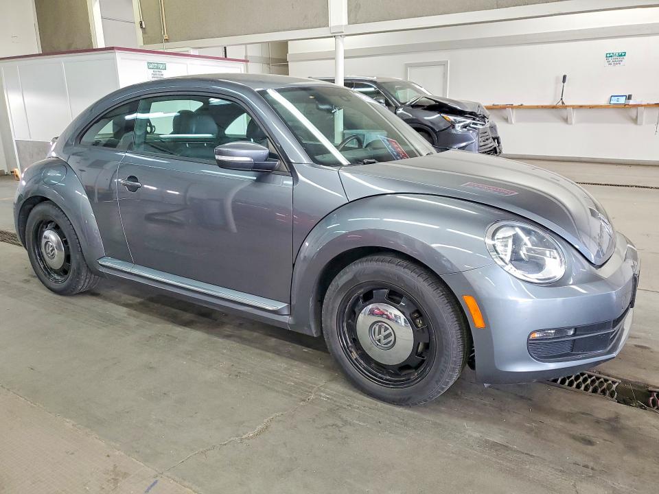 63750196 :رقم المزاد ، 3VWJ17AT5GM605817 vin ، 2016 Volkswagen Beetle مزاد بيع