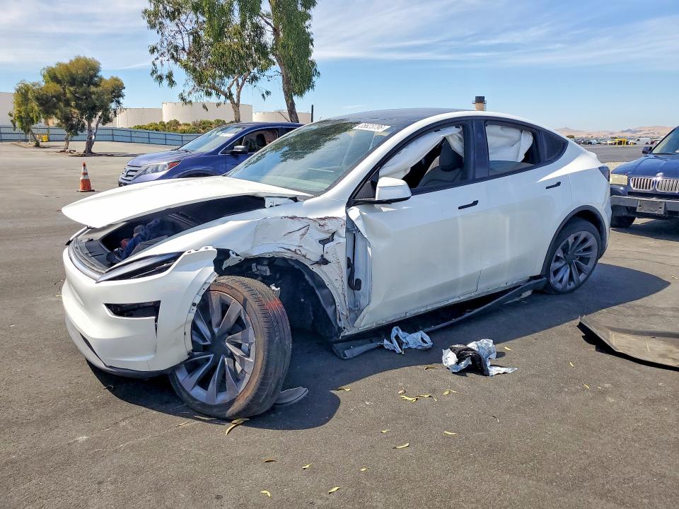 2026 Tesla Model Y მანქანა იყიდება აუქციონზე, vin: 7SAYGDEE2TF573565, აუქციონის ნომერი: 65623796