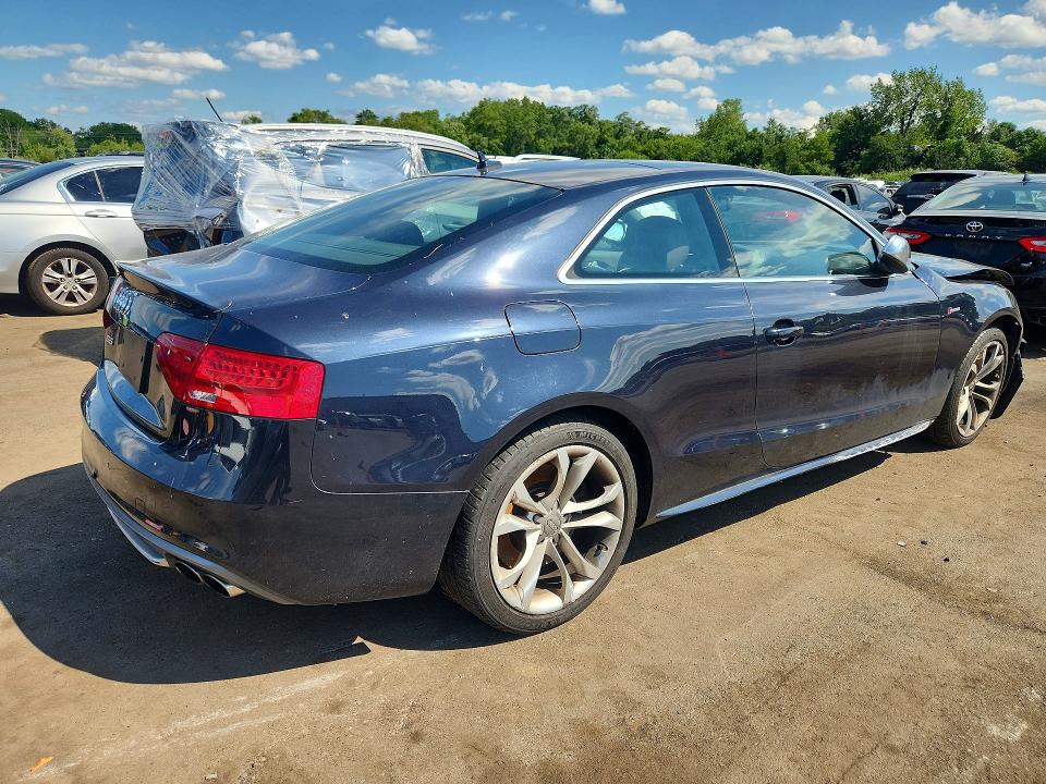 60528516 :رقم المزاد ، WAUVGAFR4EA055109 vin ، 2014 Audi S5 مزاد بيع