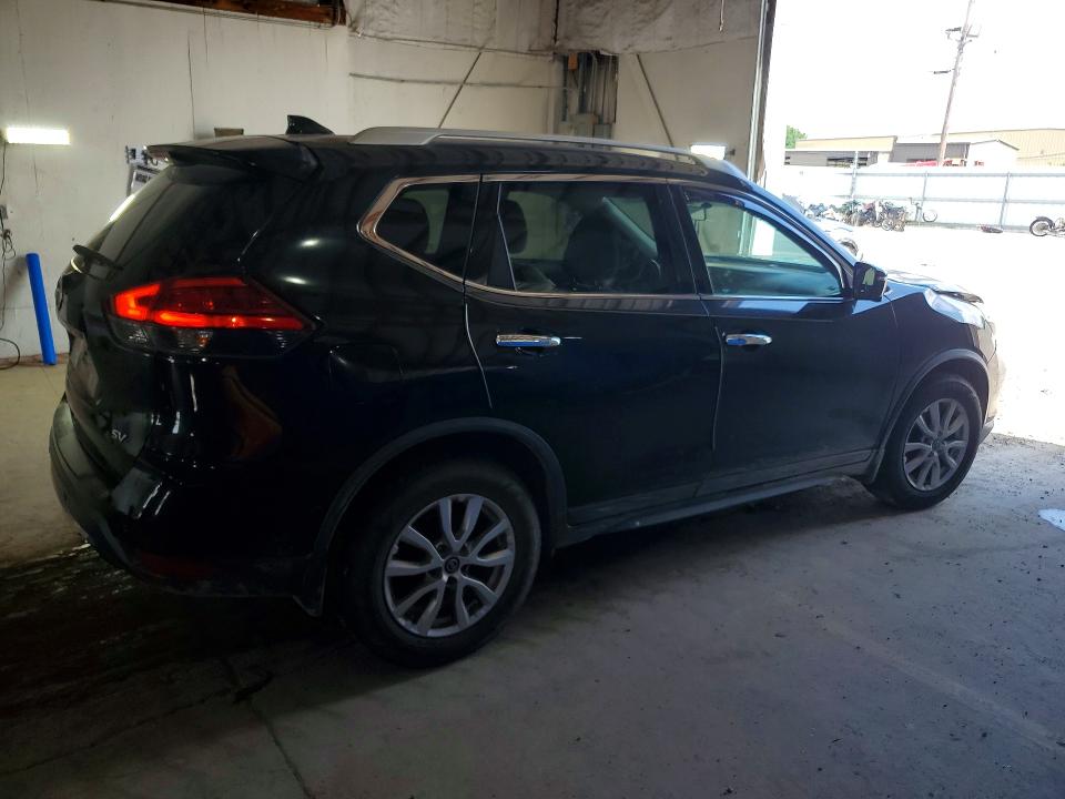 63315156 :رقم المزاد ، KNMAT2MT2HP511336 vin ، 2017 Nissan Rogue مزاد بيع