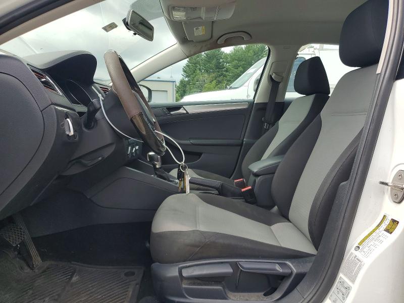 65004266 :رقم المزاد ، 3VW2B7AJ3HM369556 vin ، 2017 Volkswagen Jetta مزاد بيع