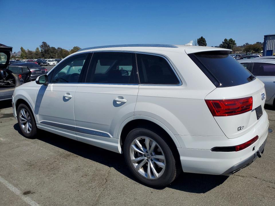 64816596 :رقم المزاد ، WA1AHAF74KD023049 vin ، 2019 Audi Q7 مزاد بيع