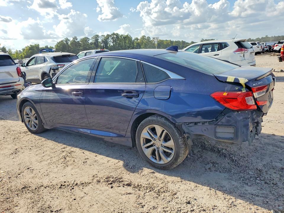 64834556 :رقم المزاد ، 1HGCV1F18JA013855 vin ، 2018 Honda Accord مزاد بيع