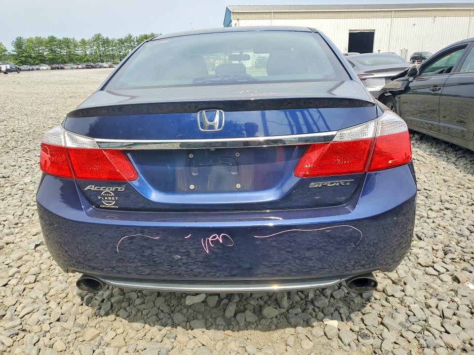 2015 Honda Accord მანქანა იყიდება აუქციონზე, vin: 1HGCR2F55FA098318, აუქციონის ნომერი: 64785706