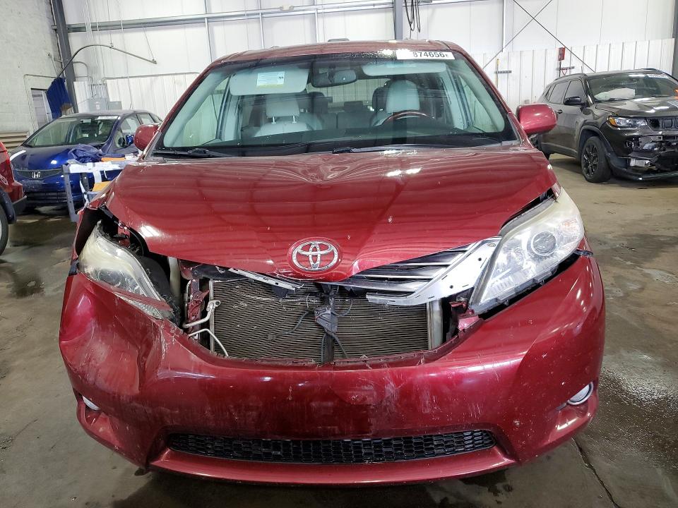 2011 Toyota Sienna მანქანა იყიდება აუქციონზე, vin: 5TDDK3DC5BS003462, აუქციონის ნომერი: 65874656