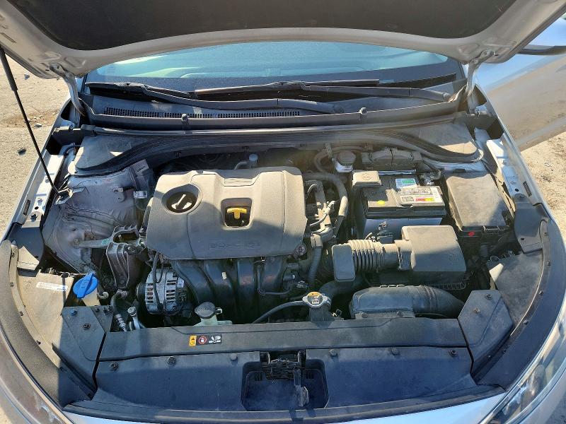 2020 Hyundai Elantra მანქანა იყიდება აუქციონზე, vin: 5NPD84LF3LH555470, აუქციონის ნომერი: 65318156