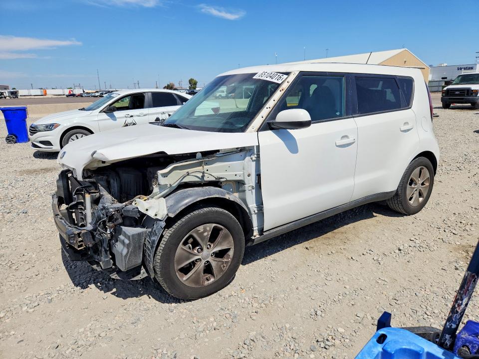 65104016 :رقم المزاد ، KNDJN2A29F7795700 vin ، 2015 Kia Soul مزاد بيع