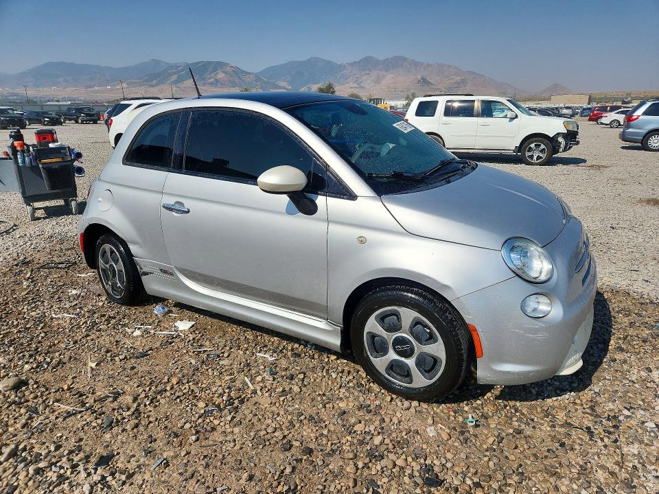 2014 Fiat 500 მანქანა იყიდება აუქციონზე, vin: 3C3CFFGE7ET172623, აუქციონის ნომერი: 62647186