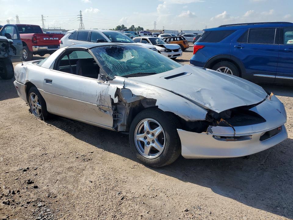 64415446 :رقم المزاد ، 2G1FP22P8V2126049 vin ، 1997 Chevrolet Camaro مزاد بيع