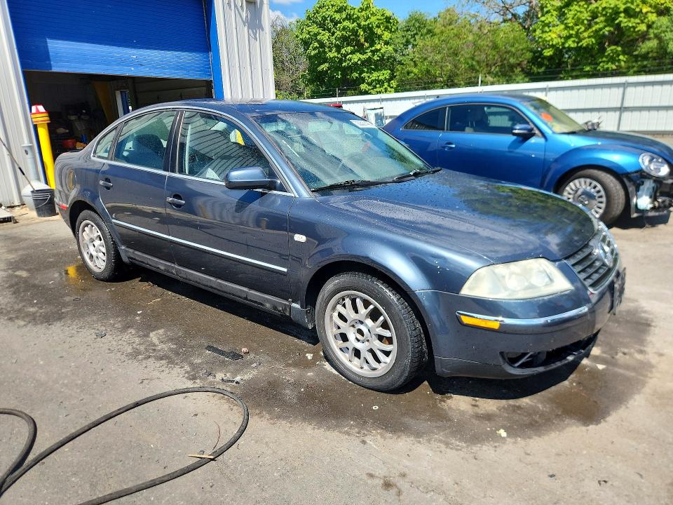 65524406 :رقم المزاد ، WVWMD63B04E077630 vin ، 2004 Volkswagen Passat مزاد بيع
