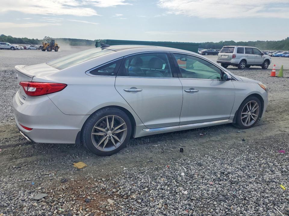 64243186 :رقم المزاد ، 5NPE34ABXFH116645 vin ، 2015 Hyundai Sonata مزاد بيع
