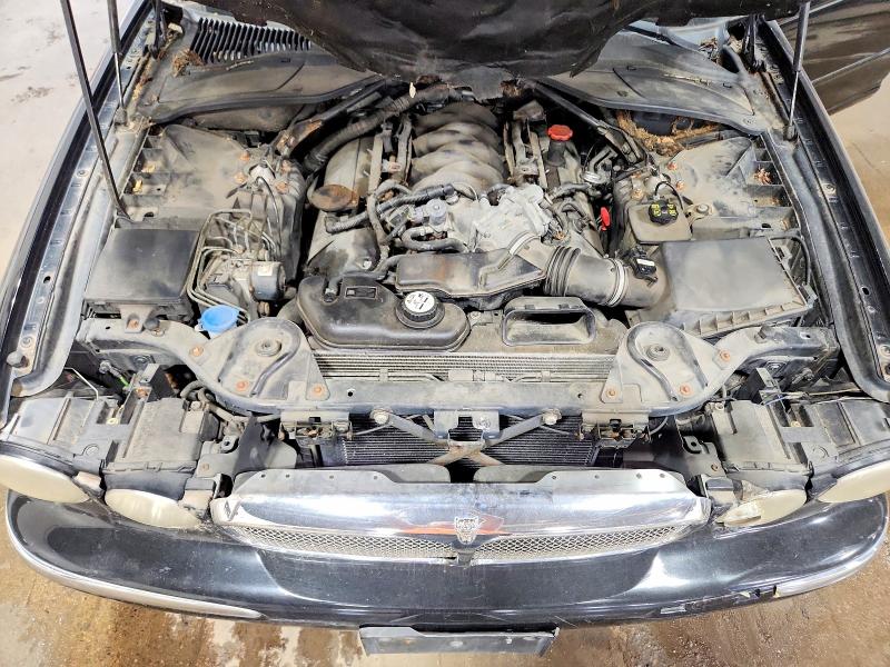 2004 Jaguar Xj8 მანქანა იყიდება აუქციონზე, vin: SAJEA71C44SG01639, აუქციონის ნომერი: 64258926