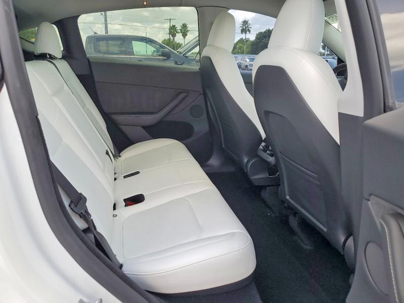 Продажа на аукционе авто 2024 Tesla Model Y, vin: 7SAYGDEE8RA240261, номер лота: 64275566