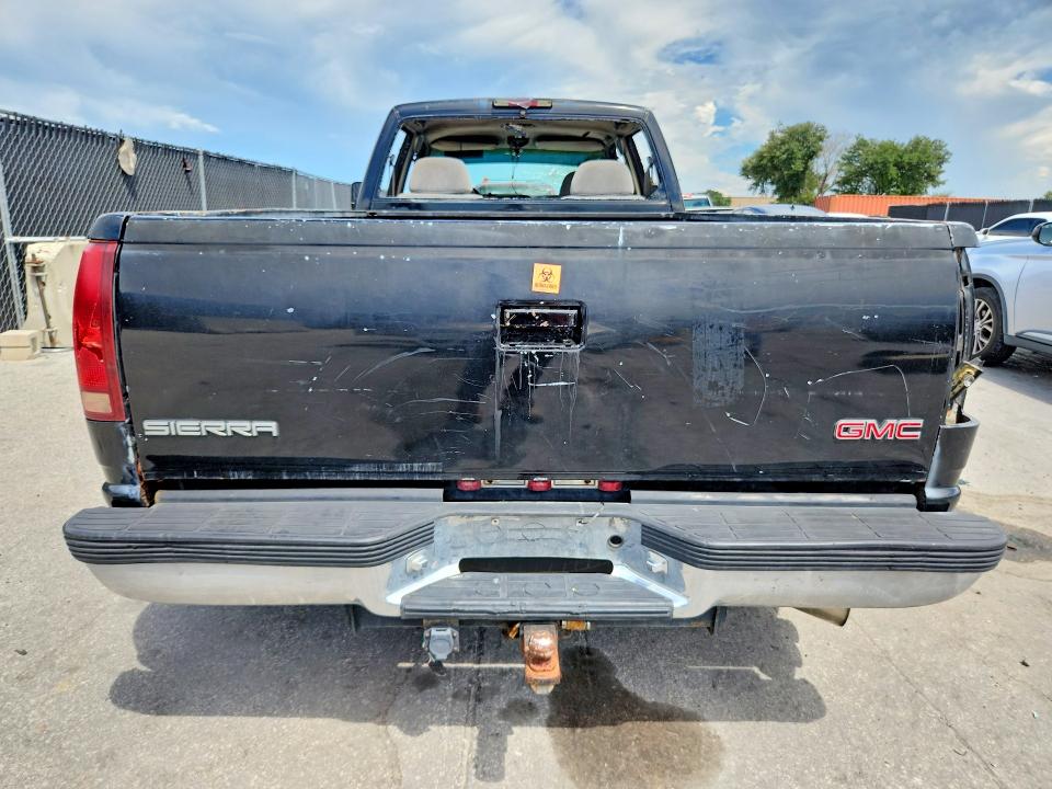 65305536 :رقم المزاد ، 1GTHK33J1YF453961 vin ، 2000 Gmc Sierra مزاد بيع