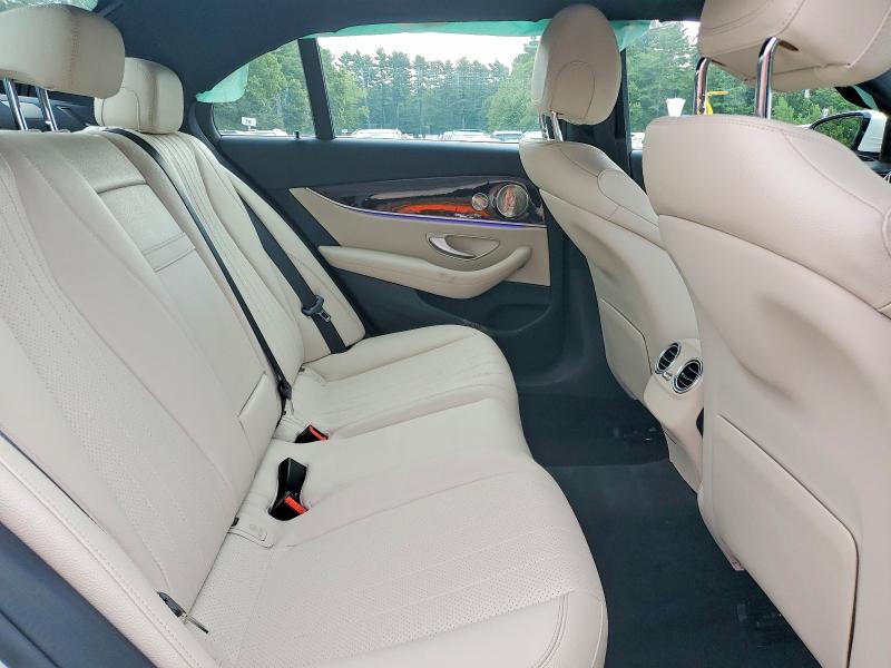 63665676 :رقم المزاد ، W1KZF5KB6NB052008 vin ، 2022 Mercedes-benz E مزاد بيع