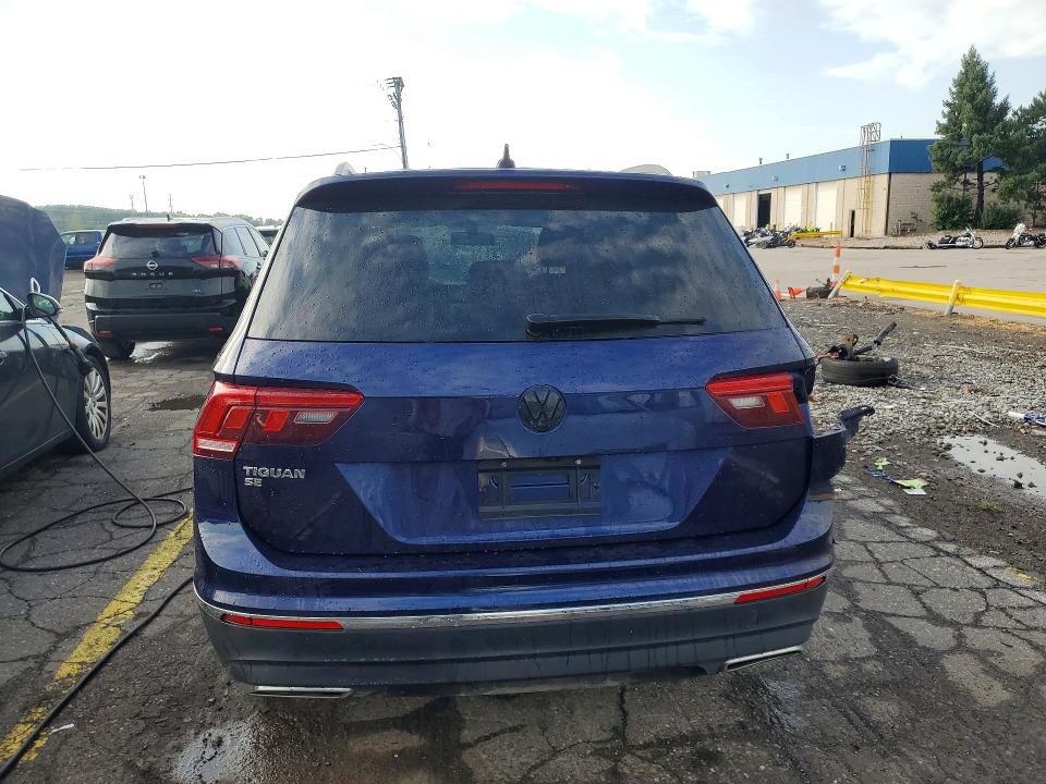 Продажа на аукционе авто 2021 Volkswagen Tiguan, vin: 3VV3B7AX6MM116965, номер лота: 64003076