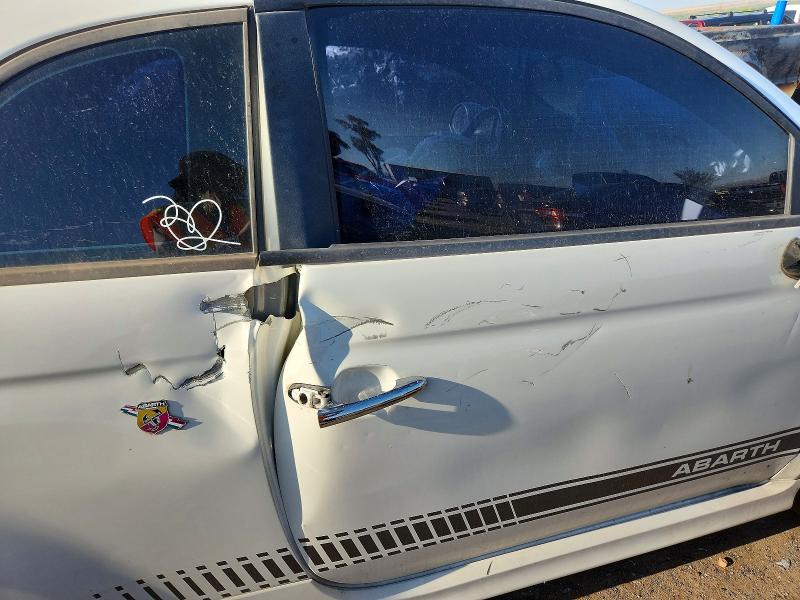 65489856 :رقم المزاد ، 3C3CFFJH4FT608011 vin ، 2015 Fiat 500 مزاد بيع