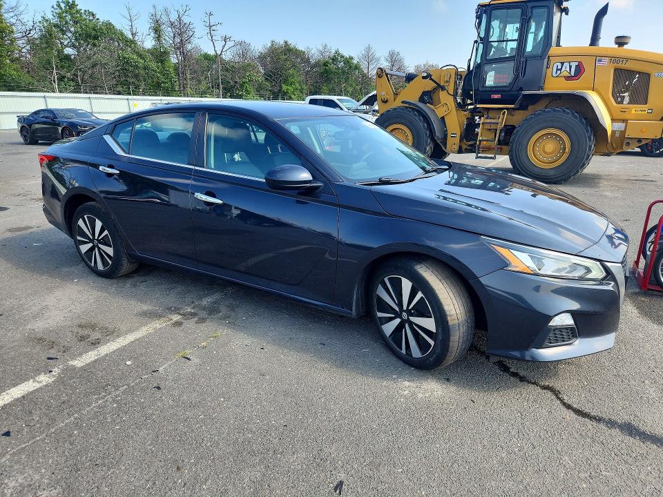2022 Nissan Altima მანქანა იყიდება აუქციონზე, vin: 1N4BL4DV9NN329549, აუქციონის ნომერი: 64196446