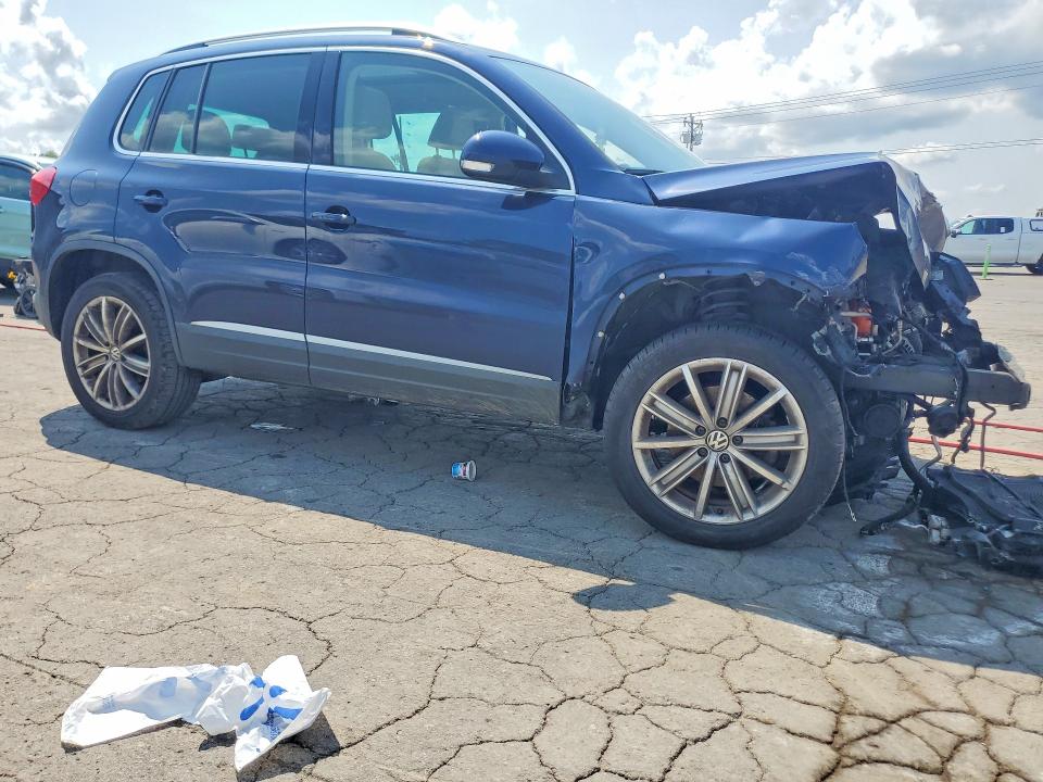 2015 Volkswagen Tiguan მანქანა იყიდება აუქციონზე, vin: WVGBV7AX2FW603404, აუქციონის ნომერი: 64463176
