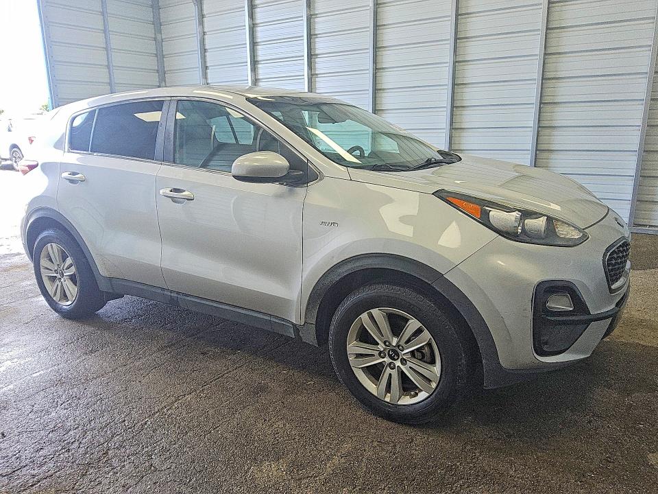 64782116 :رقم المزاد ، KNDPMCAC8L7776143 vin ، 2020 Kia Sportage مزاد بيع