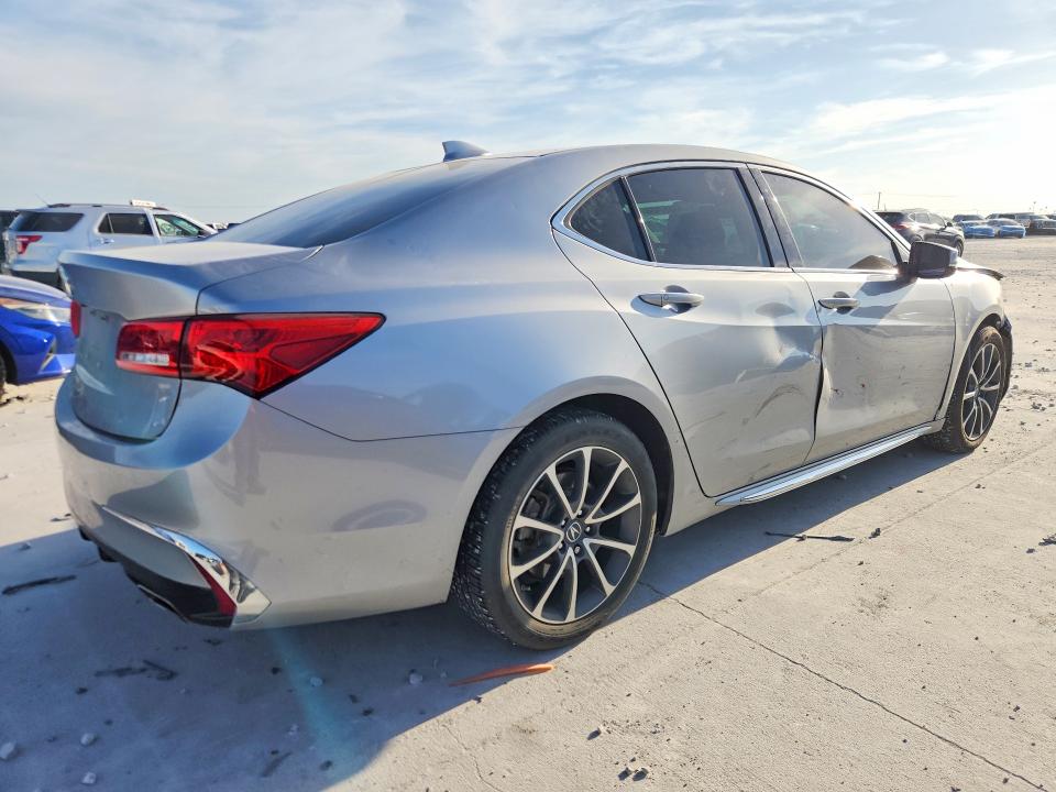 65657496 :رقم المزاد ، 19UUB2F50JA009370 vin ، 2018 Acura Tlx مزاد بيع