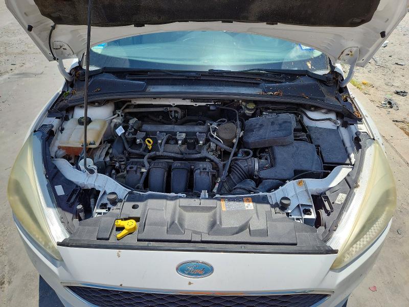 64227076 :رقم المزاد ، 1FADP3F24FL255321 vin ، 2015 Ford Focus مزاد بيع