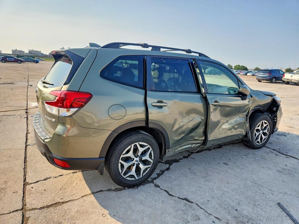 66291016 :رقم المزاد ، JF2SKAJC5MH587337 vin ، 2021 Subaru Forester مزاد بيع