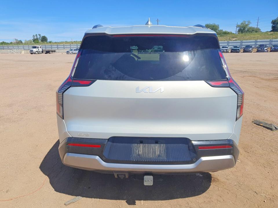 64631116 :رقم المزاد ، KNDADFS5XR6028791 vin ، 2024 Kia Ev9 مزاد بيع