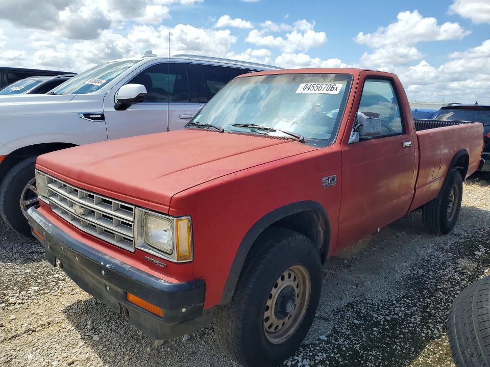 64556706 :رقم المزاد ، 1GCCT14R2H8172868 vin ، 1987 Chevrolet S Truck مزاد بيع