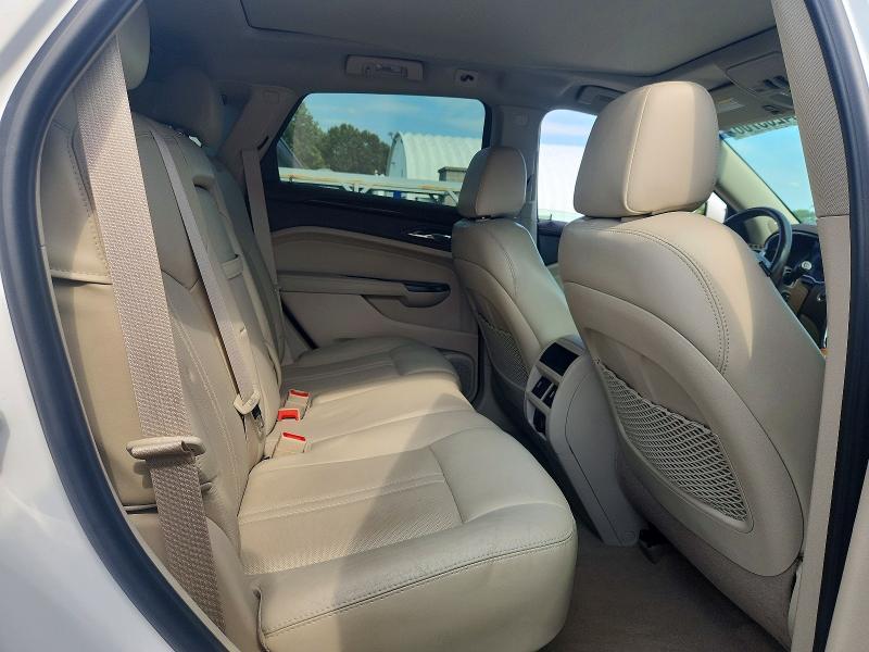 2014 Cadillac Srx მანქანა იყიდება აუქციონზე, vin: 3GYFNBE34ES627112, აუქციონის ნომერი: 64263706