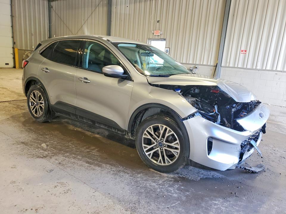Продажа на аукционе авто 2022 Ford Escape, vin: 1FMCU9H66NUA57281, номер лота: 65631666