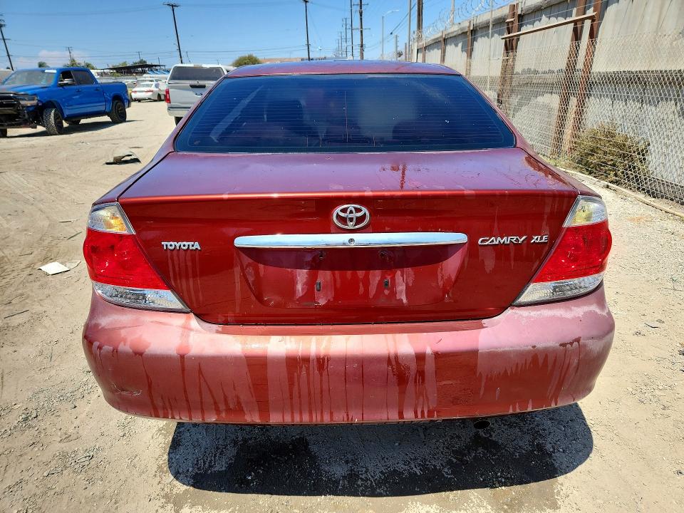 2005 Toyota Camry მანქანა იყიდება აუქციონზე, vin: 4T1BE30K45U004528, აუქციონის ნომერი: 64502786