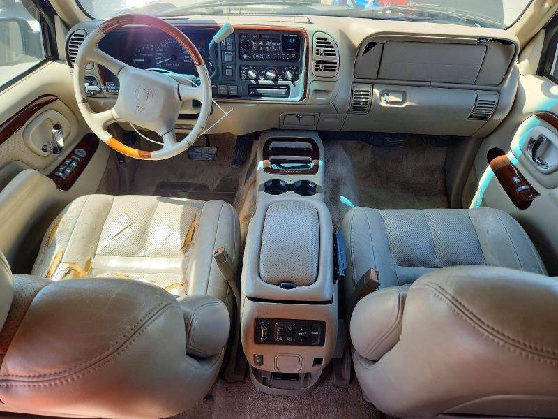 Продаж на аукціоні авто 2000 Cadillac Escalade, vin: 1GYEK63R8YR212336, номер лоту: 64602226