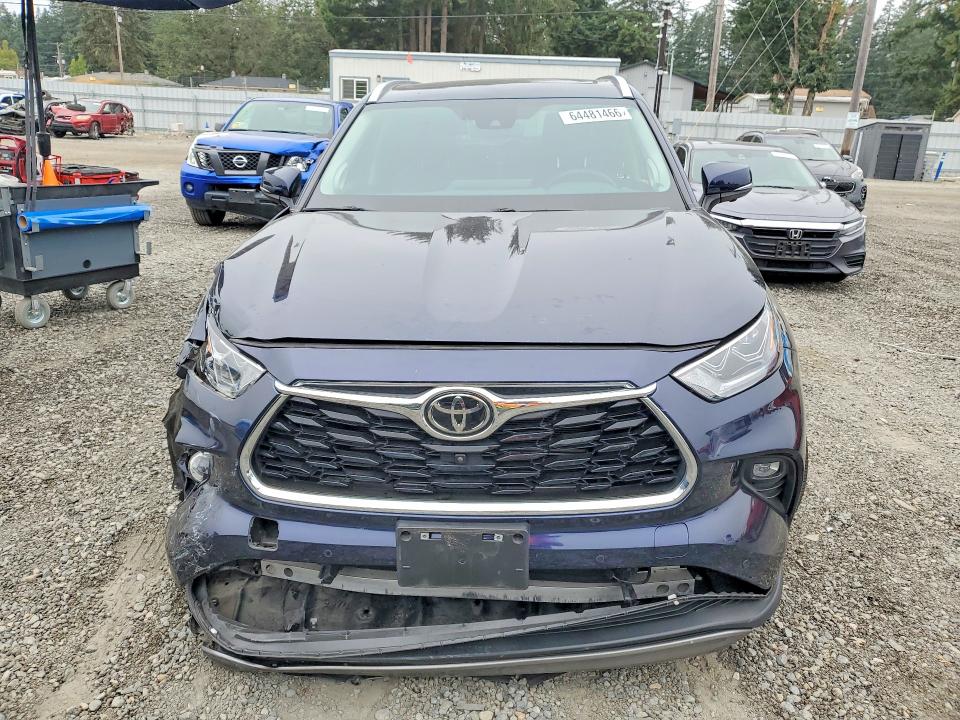 Продажа на аукционе авто 2025 Toyota Highlander Hybrid, vin: 5TDEBRCH1SS662062, номер лота: 64481466