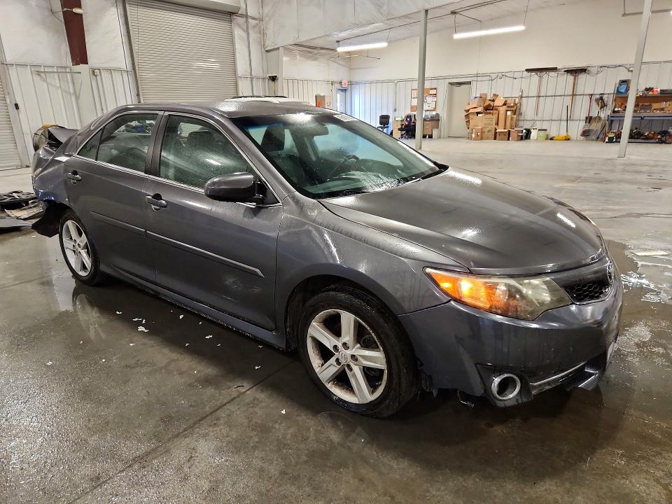 2014 Toyota Camry მანქანა იყიდება აუქციონზე, vin: 4T1BF1FK0EU465458, აუქციონის ნომერი: 65457036