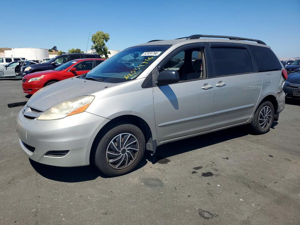 62534766 :رقم المزاد ، 5TDZK23C67S087574 vin ، 2007 Toyota Sienna مزاد بيع