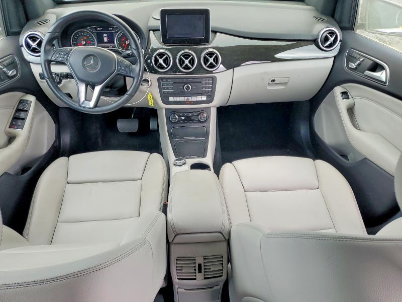 66778346 :رقم المزاد ، WDDVP9AB0HJ013946 vin ، 2017 Mercedes-benz B مزاد بيع