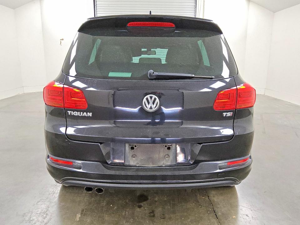 61800136 :رقم المزاد ، WVGAV7AX6GW088744 vin ، 2016 Volkswagen Tiguan مزاد بيع