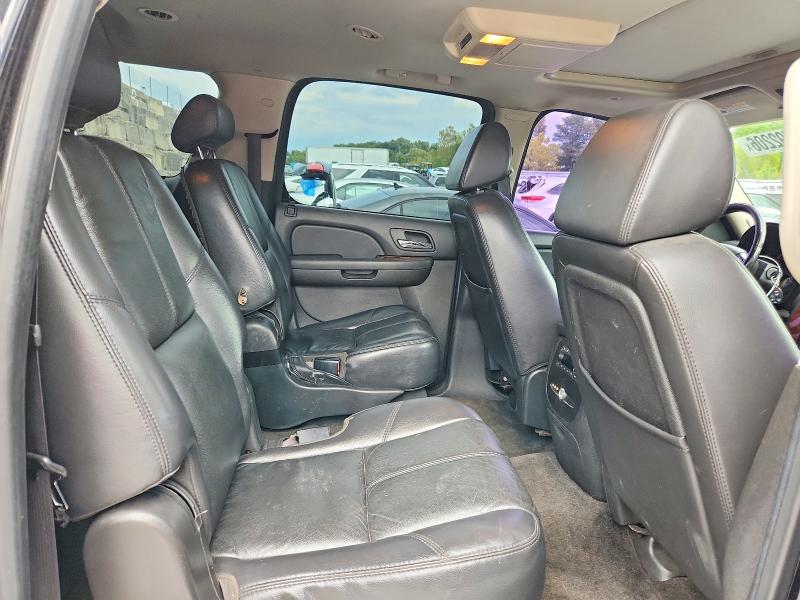 2008 Chevrolet Suburban მანქანა იყიდება აუქციონზე, vin: 1GNFK16398R104934, აუქციონის ნომერი: 65792206