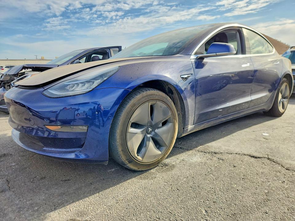 2019 Tesla Model 3 მანქანა იყიდება აუქციონზე, vin: 5YJ3E1EA5KF411663, აუქციონის ნომერი: 66983706