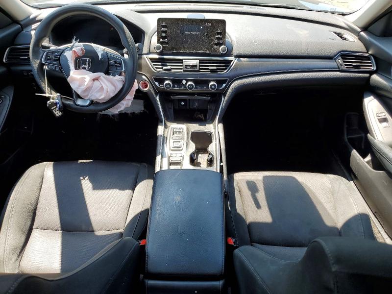 63515566 :رقم المزاد ، 1HGCV3F10JA001694 vin ، 2018 Honda Accord مزاد بيع