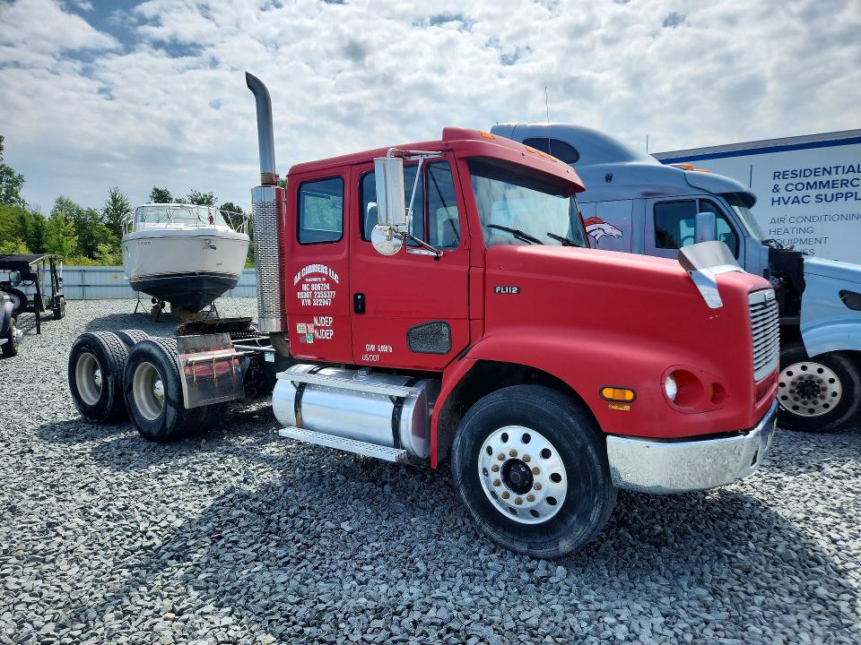 Продаж на аукціоні авто 1999 Freightliner Fl112, vin: 1FUYTMDB3XHB26678, номер лоту: 63153106