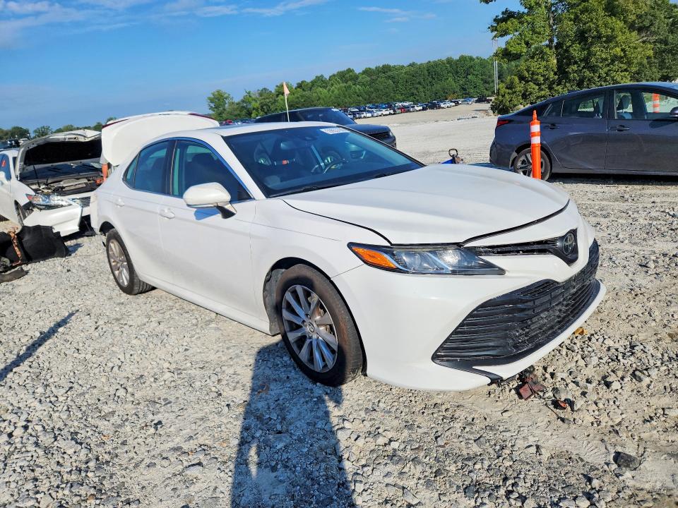 59853796 :رقم المزاد ، 4T1B11HK4KU189194 vin ، 2019 Toyota Camry مزاد بيع