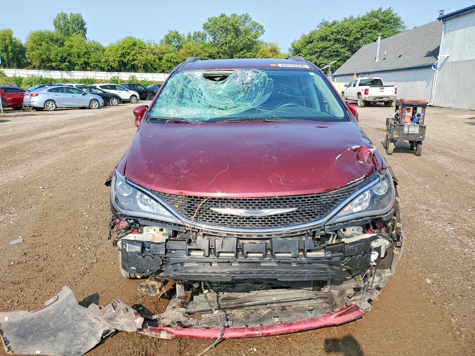 Продаж на аукціоні авто 2018 Chrysler Pacifica, vin: 2C4RC1EG8JR292045, номер лоту: 64112236
