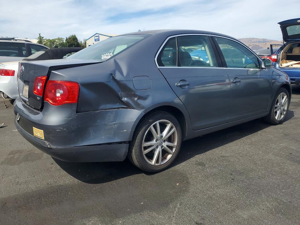 Aukcja sprzedaży 2005 Volkswagen New Jetta, vin: 3VWSG71K05M637243, numer aukcji: 65903886