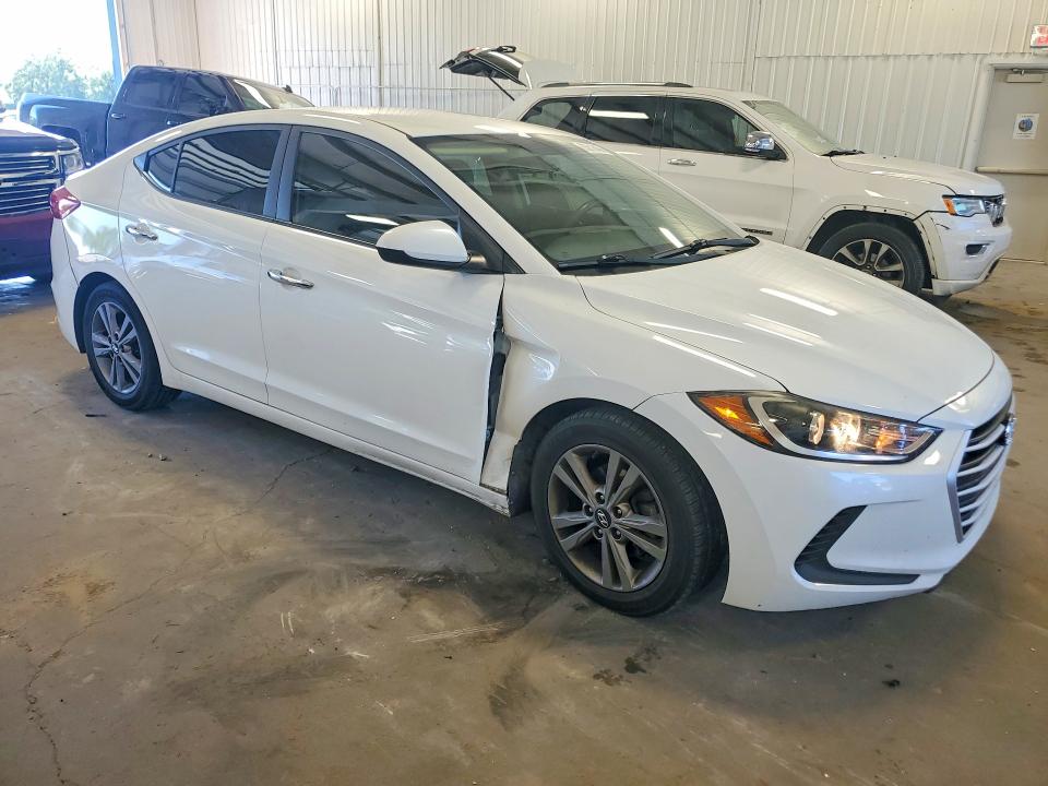 Продаж на аукціоні авто 2017 Hyundai Elantra, vin: 5NPD84LF9HH130701, номер лоту: 63616456