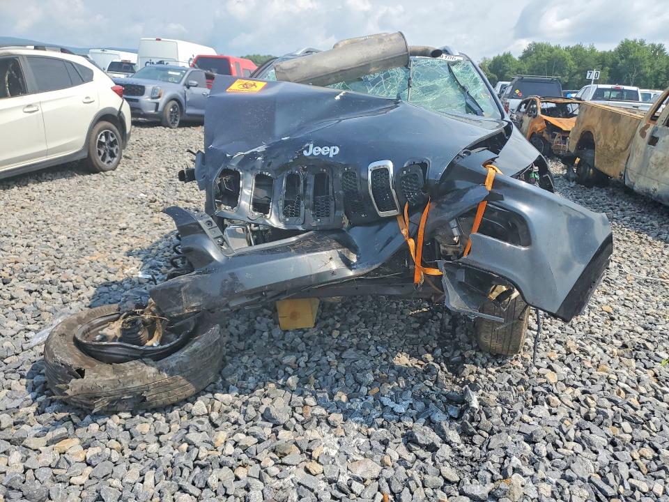 64808106 :رقم المزاد ، 1C4PJMCS3GW115943 vin ، 2016 Jeep Cherokee مزاد بيع