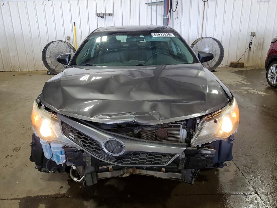2014 Toyota Camry მანქანა იყიდება აუქციონზე, vin: 4T1BF1FK9EU852607, აუქციონის ნომერი: 63927876
