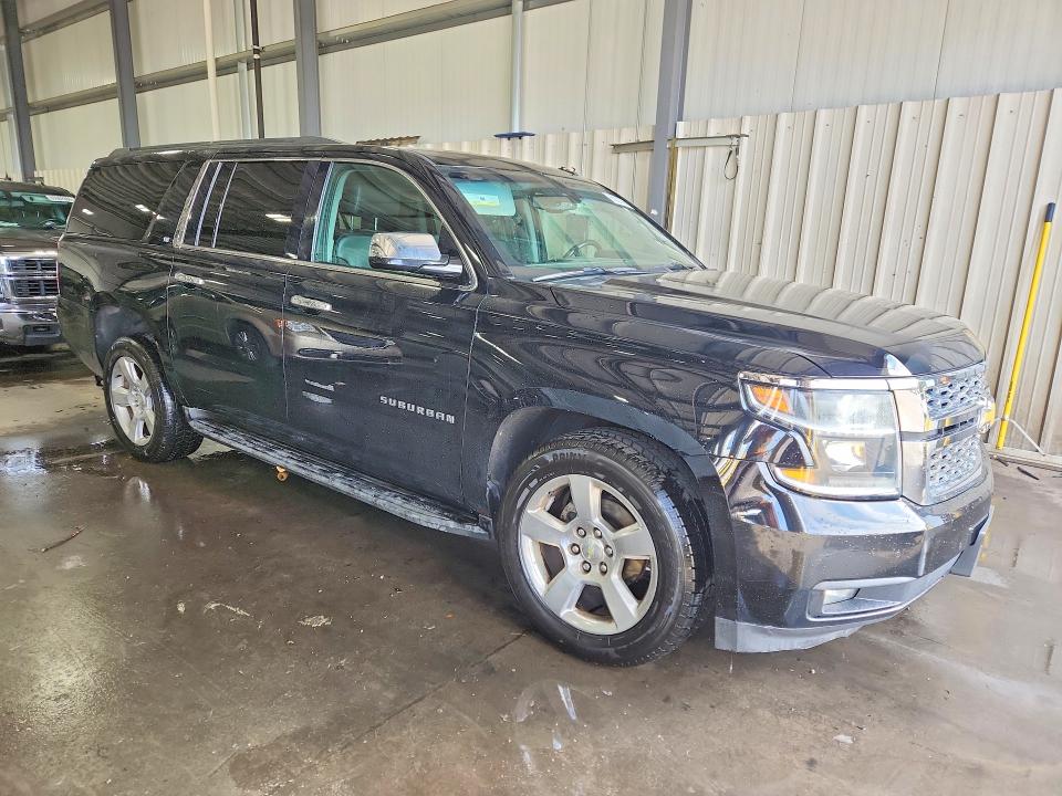 Продаж на аукціоні авто 2015 Chevrolet Suburban, vin: 1GNSKJKC7FR139098, номер лоту: 66228736