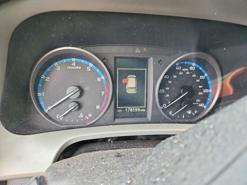 2017 Toyota Rav4 მანქანა იყიდება აუქციონზე, vin: 2T3ZFREV1HW362909, აუქციონის ნომერი: 63845226